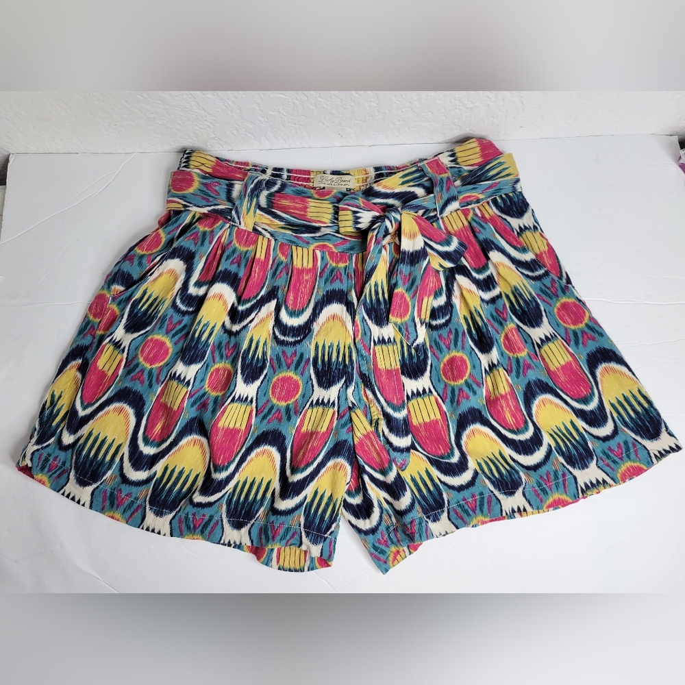 Lucky Brand Live in Love Peacock Shorts Sz Small, Wide Flared Leg Stretchy Waist